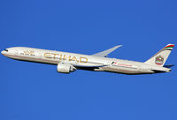 A6-ETK @ EGLL - London Heathrow - Etihad Airways - by KellyR115