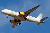 EC-KDH @ EGLL - Airbus A320-214 [3083] (Vueling Airlines) Home~G 28/11/2009. On approach 27R. - by Ray Barber