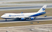 B-2433 @ VHHH - Great Wall Cargo Airlines - by Wong Chi Lam