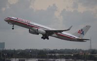 N624AA @ MIA - American 757-200