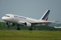 F-GPMD @ LFPG - Airbus A319-113, Landing Rwy 26L, Roissy Charles De Gaulle Airport (LFPG-CDG) - by Yves-Q