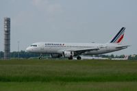 F-GKXY @ LFPG - Airbus A320-214, Landing Rwy 26L, Roissy Charles De Gaulle Airport (LFPG-CDG) - by Yves-Q
