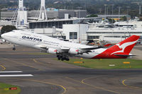 VH-OEI @ YSSY - off from 34L - by Bill Mallinson