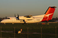 VH-SDE @ YSSY - taxiing to 34R - by Bill Mallinson