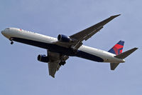 N827MH @ EGLL - Boeing 767-432ER [29705] (Delta Air Lines) Home~G 26/05/2013. On approach 27R. - by Ray Barber