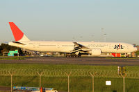 JA741J @ YSSY - in from NRT on 34L - by Bill Mallinson