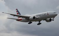 N775AN @ MIA - American 777-200 - by Florida Metal