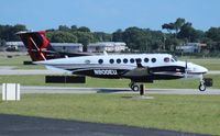N800EU @ ORL - King Air 350 - by Florida Metal