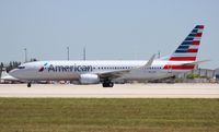 N804NN @ MIA - American 737-800 - by Florida Metal