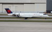 N813AY @ DTW - Delta Connection CRJ-200