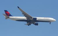 N815NW @ DTW - Delta A330-300 - by Florida Metal