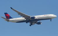 N817NW @ DTW - Delta A330-300 - by Florida Metal