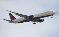 N826MH @ DTW - Delta 767-400 - by Florida Metal