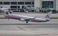 N907AN @ MIA - American 737-800 - by Florida Metal