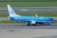 PH-BGH @ VIE - KLM - by Chris Jilli