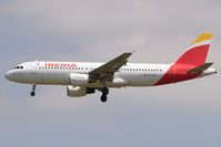 EC-ILR @ LOWW - Iberia A320 - by Andy Graf - VAP