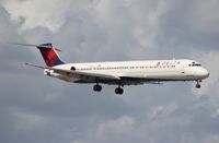 N922DL @ FLL - Delta MD-88 - by Florida Metal