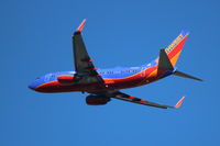 N273WN @ KSEA - Southwest Airlines. 737-7H4. N273WN cn 32528 2238. Seattle Tacoma - International (SEA KSEA). Image © Brian McBride. 08 September 2013 - by Brian McBride