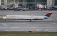 N940DL @ MIA - Delta MD-88