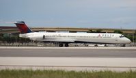 N984DL @ FLL - Delta MD-88 - by Florida Metal