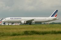 F-GTAV @ LFPG - Airbus A321-211, Landing Rwy 26L, Roissy Charles De Gaulle Airport (LFPG-CDG) - by Yves-Q