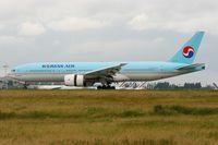 HL7714 @ LFPG - Boeing 777-2B5 (ER), Reverse thrust Rwy 26L, Roissy Charles De Gaulle Airport (LFPG-CDG) - by Yves-Q