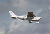 N9305N @ FXE - Cessna 172S
