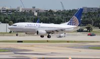 N54711 @ TPA - United 737-700 - by Florida Metal