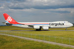LX-VCD @ VIE - Cargolux - by Chris Jilli
