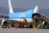 PH-CKA @ LOWG - KLM Cargo - by Martin Nimmervoll