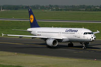 D-AIPD @ EDDL - Airbus 320 Lufthansa - by Triple777