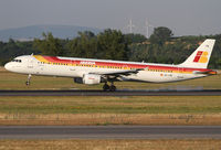 EC-ITN @ LOWW - Iberia A321 - by Thomas Ranner