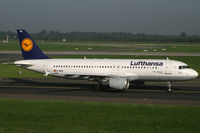 D-AIPZ @ EDDL - Airbus 320 Lufthansa - by Triple777