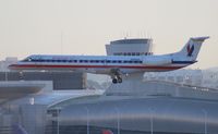 N918AE @ MIA - American Eagle E145