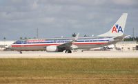 N920AN @ MIA - American 737-800 - by Florida Metal