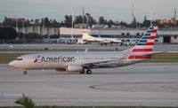 N931NN @ MIA - American 737-800 - by Florida Metal