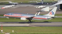 N946AN @ TPA - American 737-800 - by Florida Metal