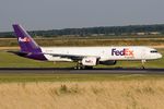 N916FD @ LOWW - Fedex 757-200 - by Andy Graf - VAP