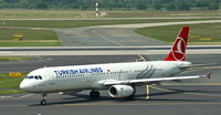 TC-JSC @ EDDL - Turkish Airlines, is here at Düsseldorf Int'l(EDDL) shortly after landing - by A. Gendorf