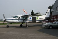 PH-PPS @ EHTE - The PH-PPS @ teuge for para dropping...