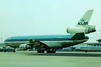 PH-DTE @ EHAM - McDonnell Douglas DC-10-30 [46554] (KLM-Royal Dutch Airlines) Amsterdam-Schiphol~PH 30/08/1976. From a slide. - by Ray Barber