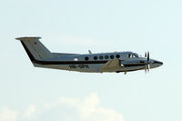 HB-GPH @ LSZH - Beech B200 Super King Air [BB-1569] Zurich~HB 07/04/209 - by Ray Barber