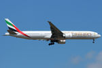 A6-EGL @ VIE - Emirates - by Chris Jilli