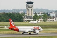 F-WWBB @ LFBO - Airbus A320-214, Landing Rwy 14R, Toulouse Blagnac Airport (LFBO-TLS) - by Yves-Q