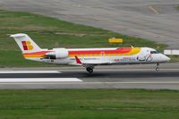 EC-IDC @ LFBO - Canadair Regional Jet CRJ-200ER, Landing Rwy 14R, Toulouse Blagnac Airport (LFBO-TLS) - by Yves-Q