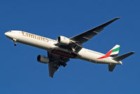 A6-EBB @ EGLL - Boeing 777-36NER [32789] (Emirates Airlines) Home~G 18/01/2011. On approach 27R. - by Ray Barber