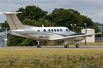 OO-INN @ EGGW - Raytheon B200 Super King Air, c/n: BB-1500 at Luton - by Terry Fletcher