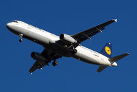 D-AIRM @ EGLL - Airbus A321-131 [0518] (Lufthansa) Home~G 09/01/2011. On approach 27R. - by Ray Barber