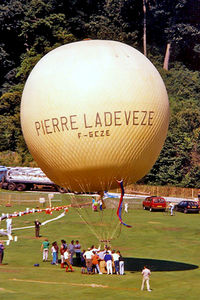 F-GCZE - Deveque HG RD-700 Gas Balloon [10] Ashton Court~G 17/06/1986 - by Ray Barber