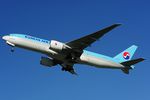 HL8252 @ LOWW - Korean Air Boeing 777-200 - by Dietmar Schreiber - VAP
